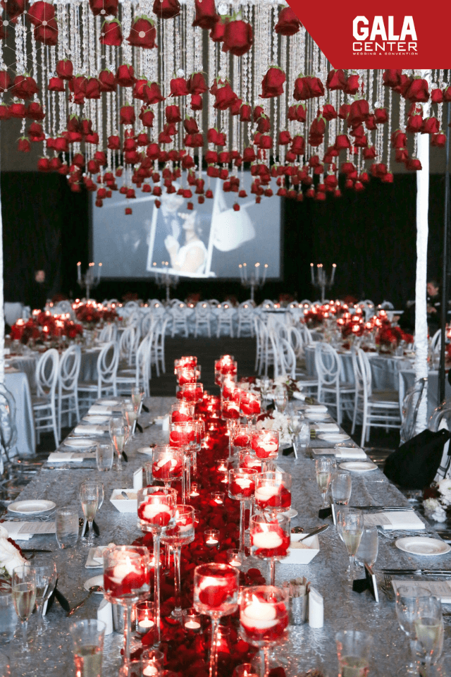 Sảnh tiệc cưới với tông màu đỏ kết hợp trắng cho cung Bạch Dương
